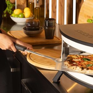 Laadukas pizzauuni pyörivällä kivellä
